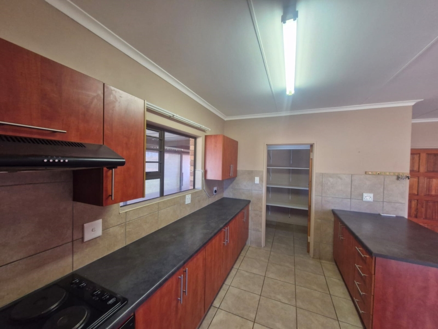 To Let 3 Bedroom Property for Rent in Kathu Northern Cape